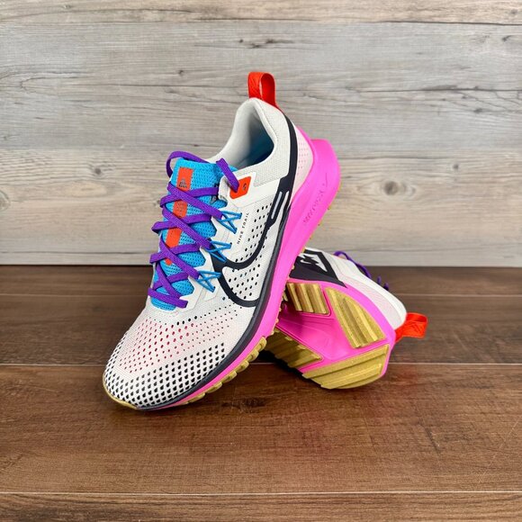 Nike Pegasus Trail Womens Size Light Orewood Brown Pink Blue